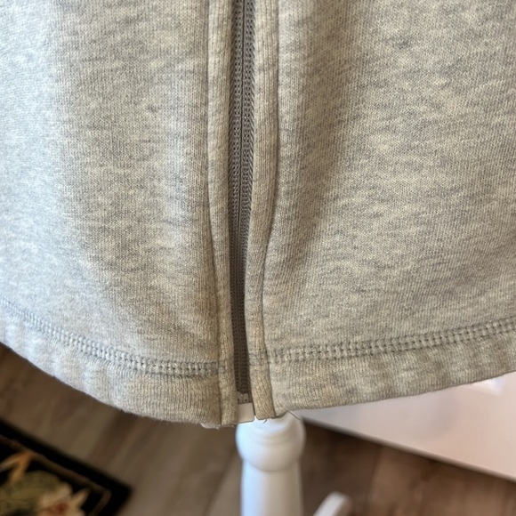 T by Talbots womens zip up grey sweatshirt size Sp - Picture 3 of 13